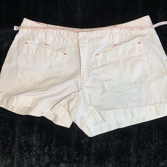 Women's Juniors Old Navy White with Red Trim Detail Cotton Shorts Size 1 - Picture 10 of 10
